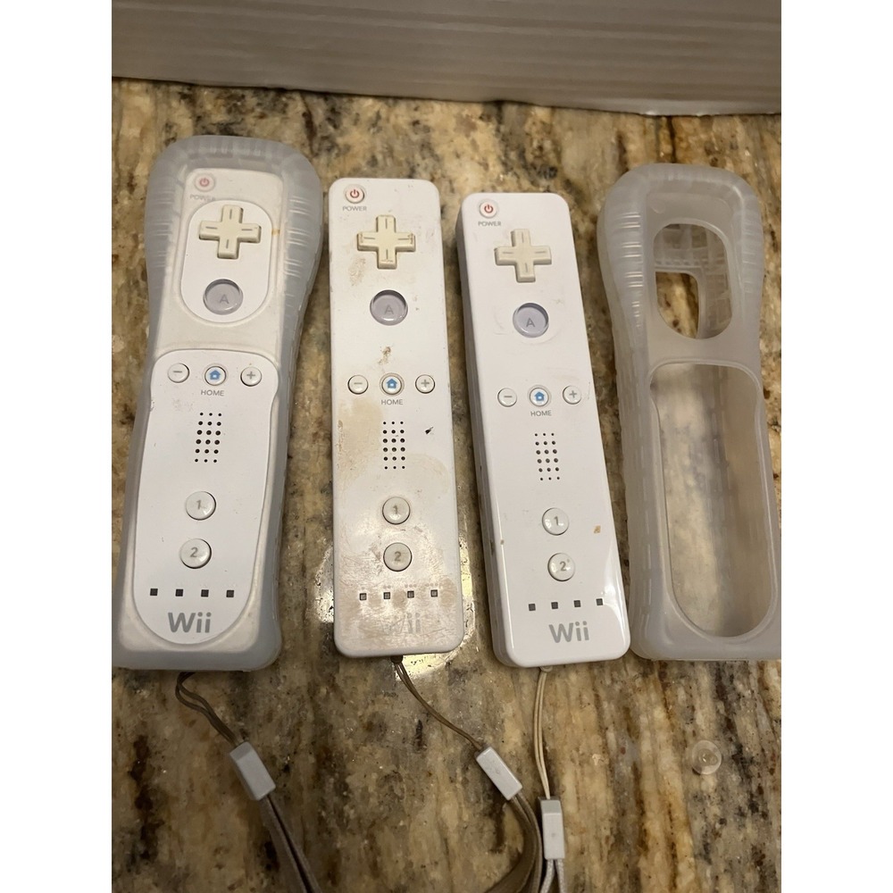Nintendo Wii Remote Controller Lot of 3 White OEM RVL-003 Tested and Working